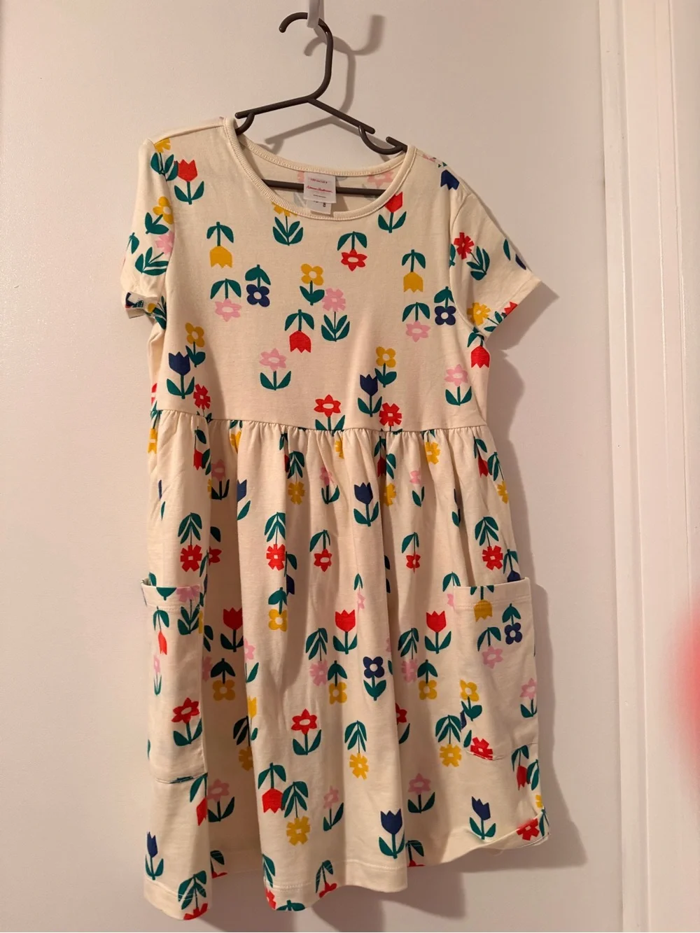 Hanna Andersson Cream Folk Floral Pocket Dress — Size 8 / 130